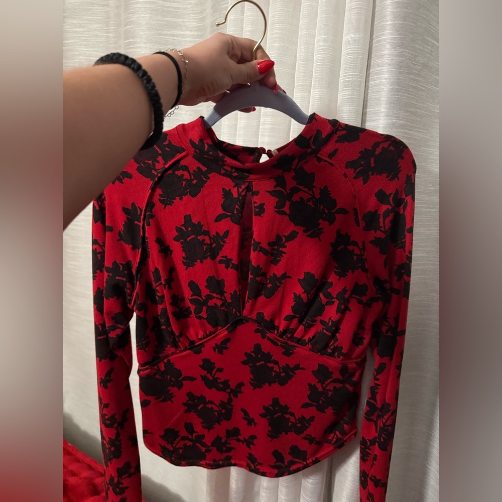 Free People goin out red & black top- Medium